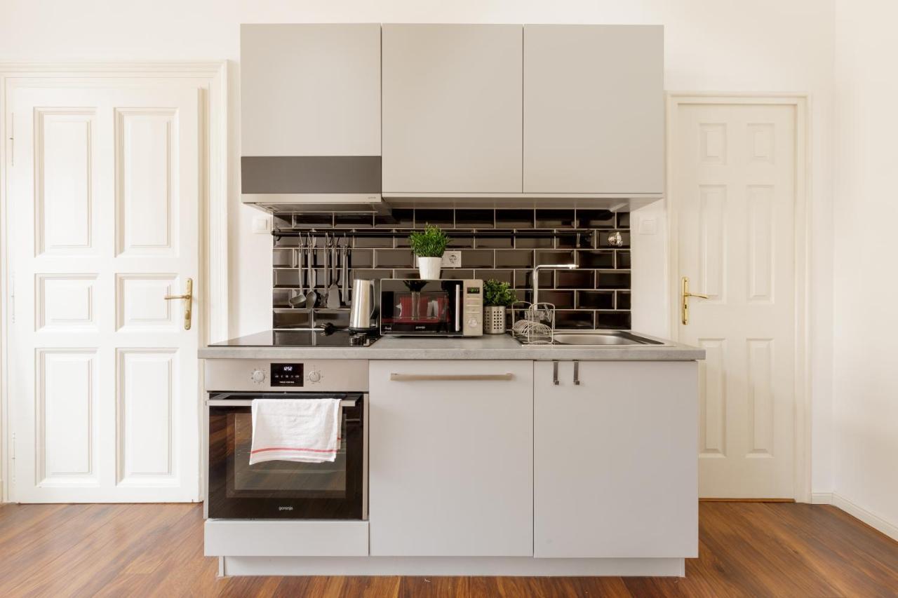 Red Dot Two - New Unit In The Heart Of Party Town Leilighet Budapest Eksteriør bilde